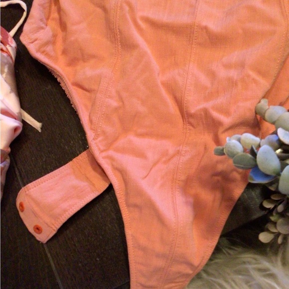 NEW! FP intimately coral LOLA bodysuit - Picture 3 of 7
